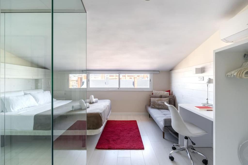 Penthouse With Private Terrace In The Center Apartment *
